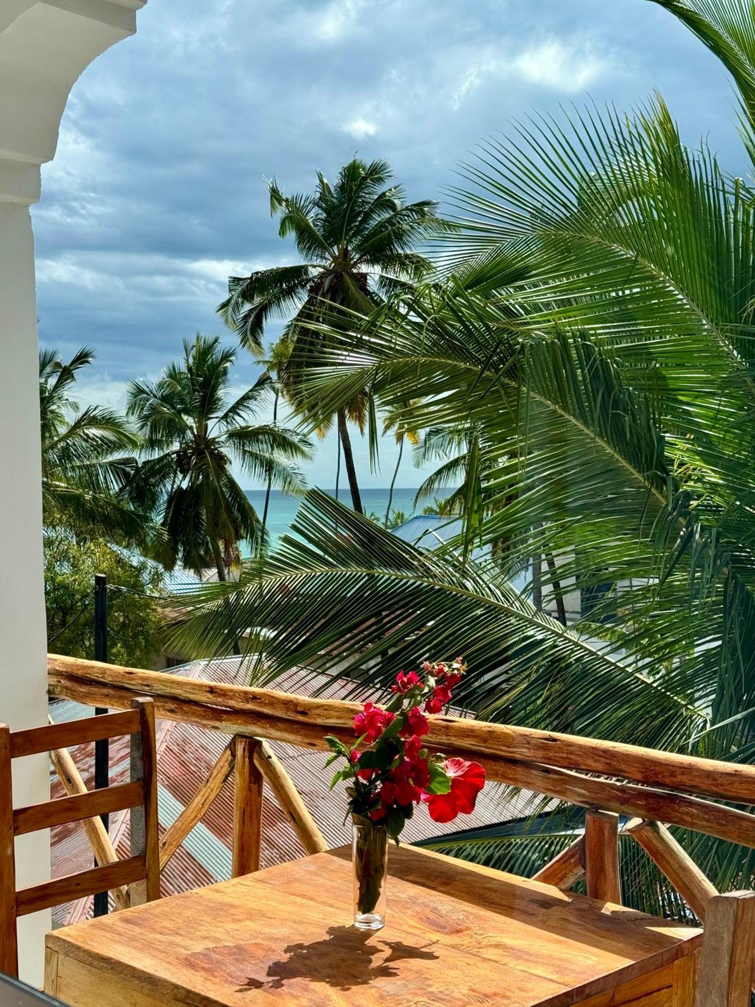 Rafiki Hotel Nungwi Beach Экстерьер фото